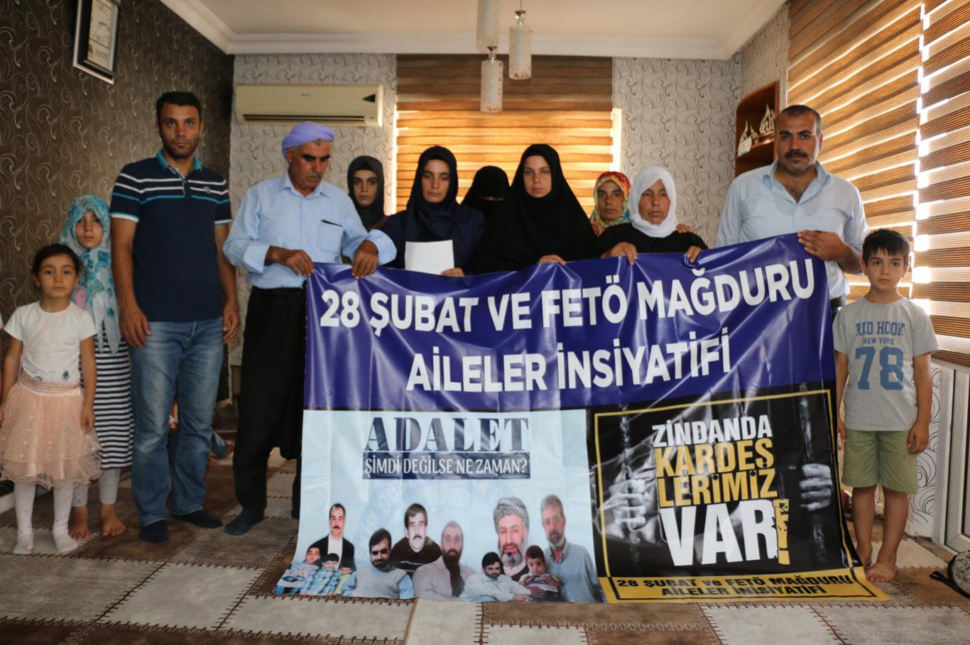 Arafe gününde mahkum ailelerinden basın açıklaması Arafe gününde mahkum ailelerinden basın açıklaması